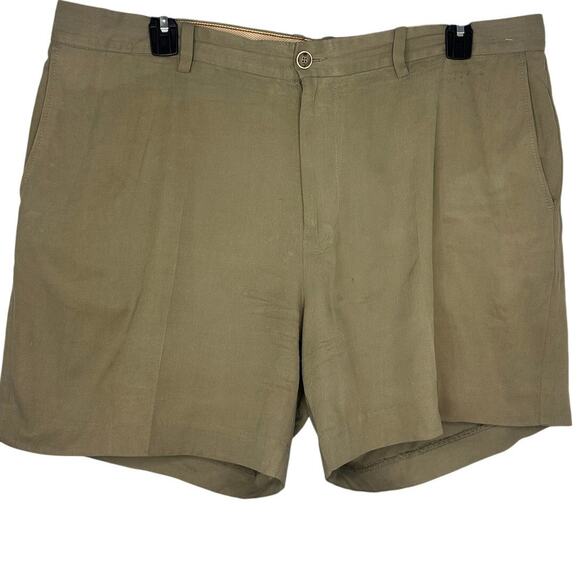 Tommy Bahama 100% Silk Pleated Khaki Shorts Men's Size 42 Big - Picture 1 of 5